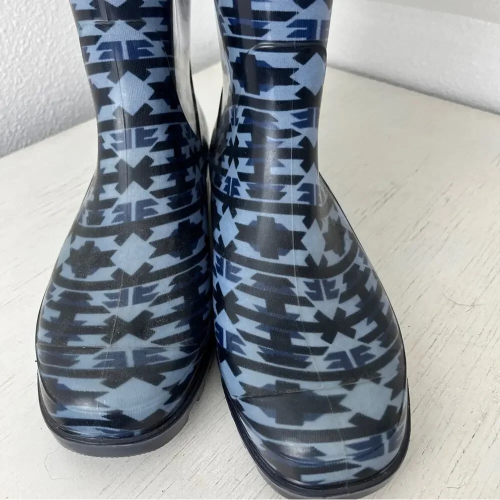 Capelli blue western design mid calf rain boot size 8
